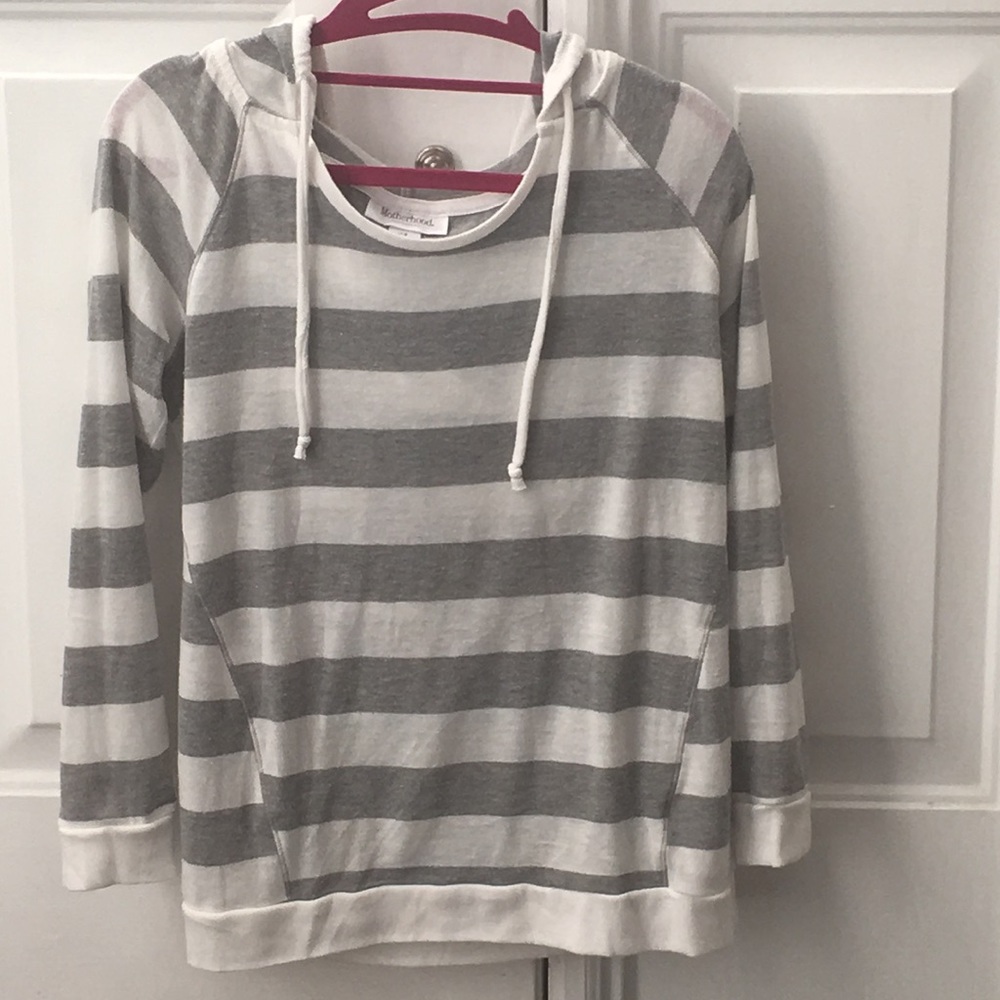 Hooded 3/4 sleeve maternity top super soft